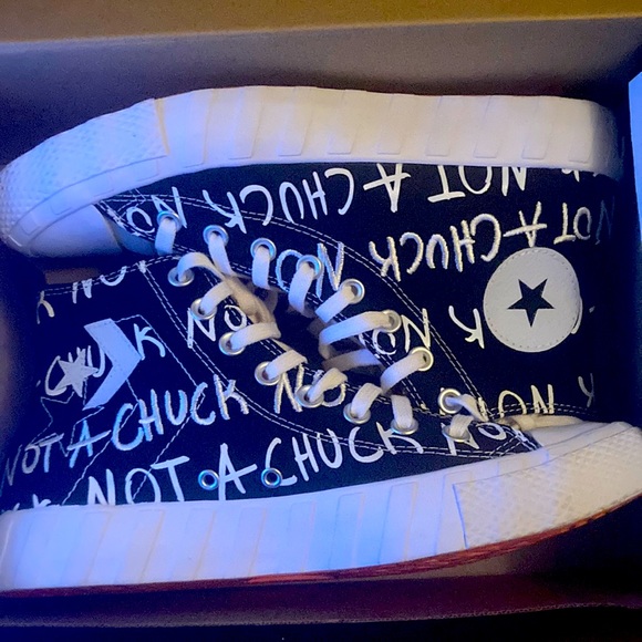 Converse’s - Picture 1 of 1